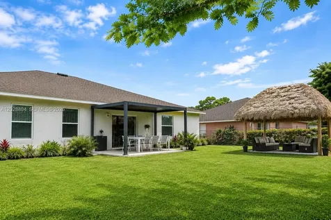 1025 SW Sarto Lane Port St. Lucie FL 34953