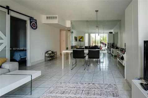 800 West Avenue Miami Beach FL 33139