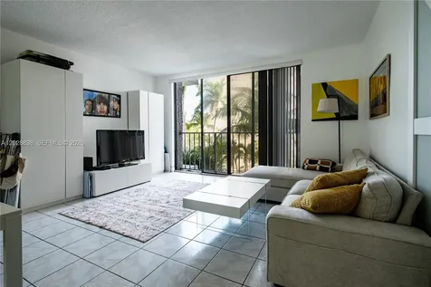 800 West Avenue Miami Beach FL 33139