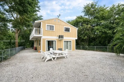 335 Bay View Avenue Key Largo FL 33037