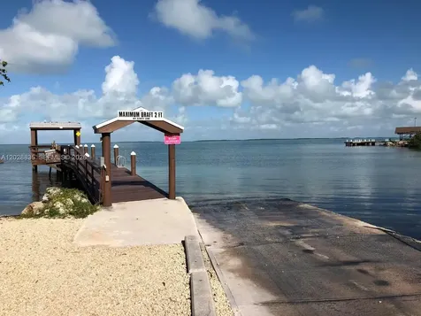 335 Bay View Avenue Key Largo FL 33037