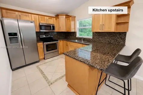 335 Bay View Avenue Key Largo FL 33037