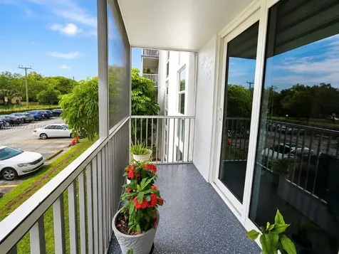 16851 NE 23rd Avenue North Miami Beach FL 33160