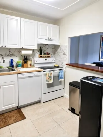 16851 NE 23rd Avenue North Miami Beach FL 33160