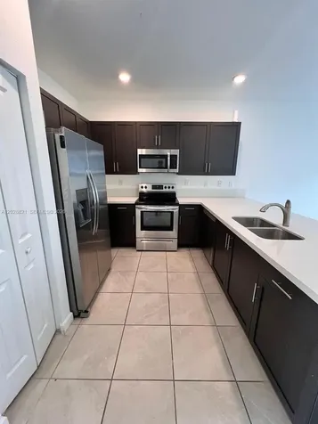 1030 SE 26th Terrace Homestead FL 33035