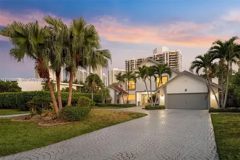 413 Holiday Drive Hallandale Beach FL 33009