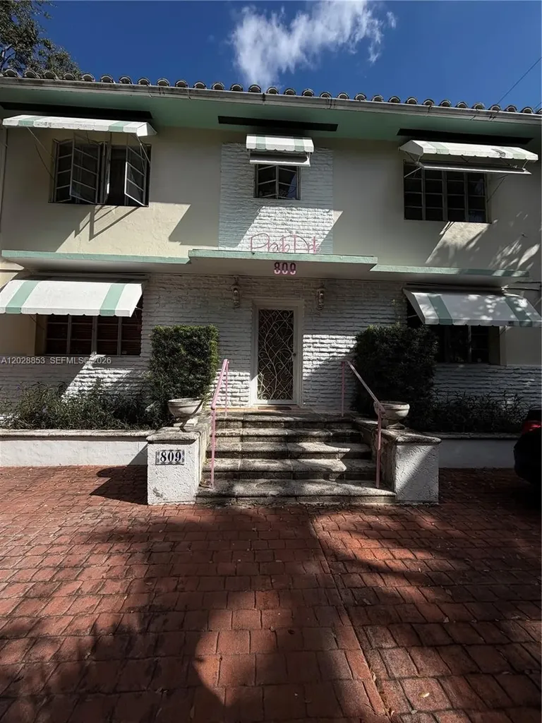809 Ferdinand Street Coral Gables FL 33134