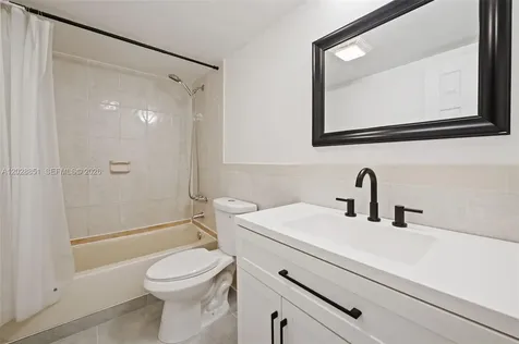 10090 NW 80th Court Hialeah Gardens FL 33016