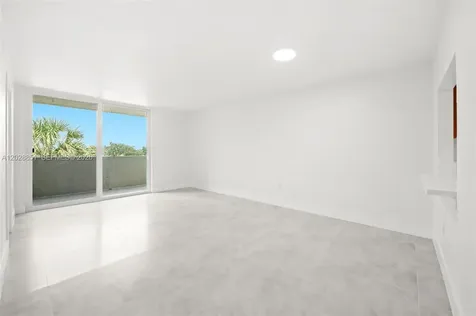 10090 NW 80th Court Hialeah Gardens FL 33016