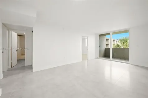 10090 NW 80th Court Hialeah Gardens FL 33016
