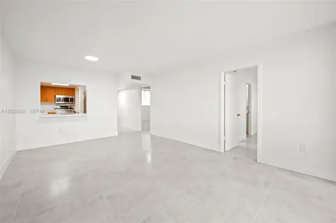10090 NW 80th Court Hialeah Gardens FL 33016