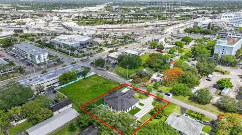 152 NW 165th Street Miami FL 33169
