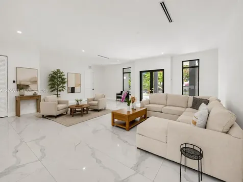 152 NW 165th Street Miami FL 33169