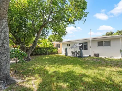 236 NW 42nd Street Miami FL 33127