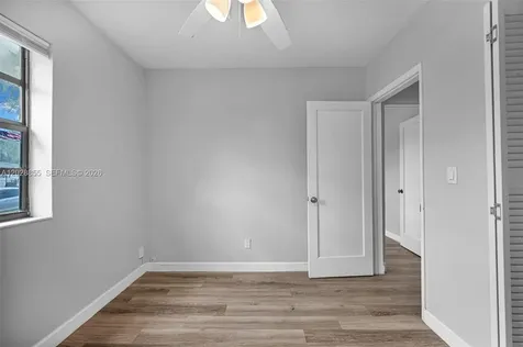 130 NE 171st Terrace Miami FL 33162