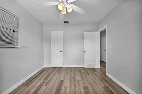 130 NE 171st Terrace Miami FL 33162