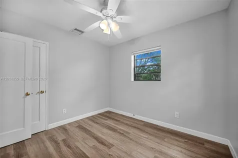 130 NE 171st Terrace Miami FL 33162