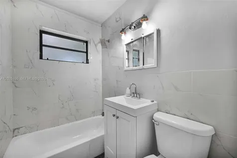 130 NE 171st Terrace Miami FL 33162