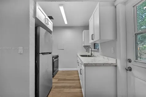 130 NE 171st Terrace Miami FL 33162