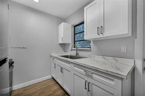 130 NE 171st Terrace Miami FL 33162