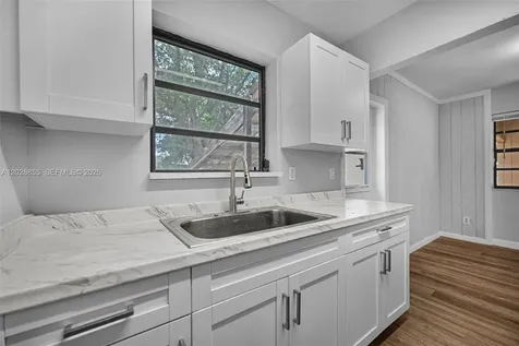 130 NE 171st Terrace Miami FL 33162