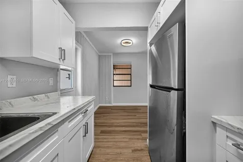 130 NE 171st Terrace Miami FL 33162