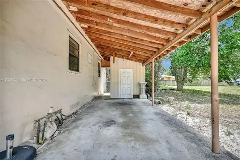 130 NE 171st Terrace Miami FL 33162