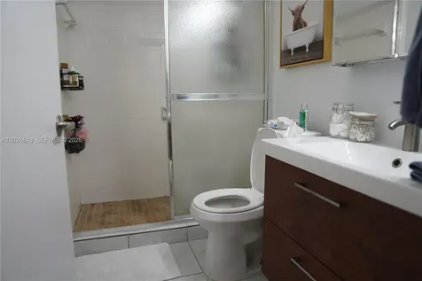453 Lakeview Drive Weston FL 33326