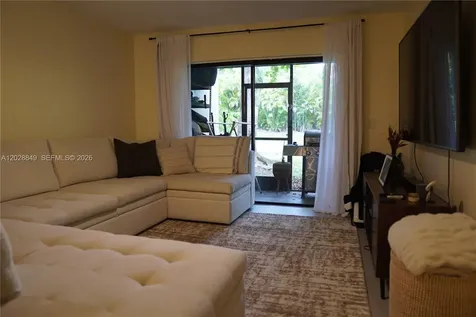 453 Lakeview Drive Weston FL 33326