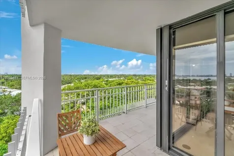 2000 Towerside Terrace Miami FL 33138