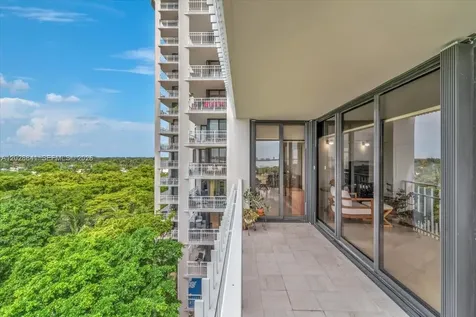 2000 Towerside Terrace Miami FL 33138
