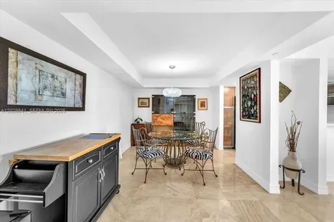 2000 Towerside Terrace Miami FL 33138