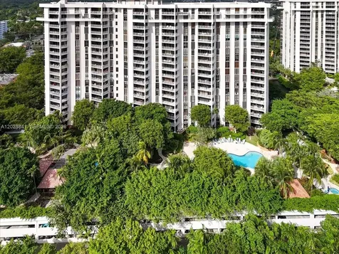 2000 Towerside Terrace Miami FL 33138