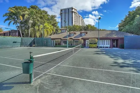 2000 Towerside Terrace Miami FL 33138