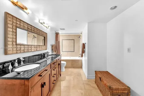 2000 Towerside Terrace Miami FL 33138