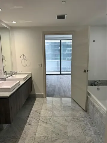 801 S Miami Avenue Miami FL 33130