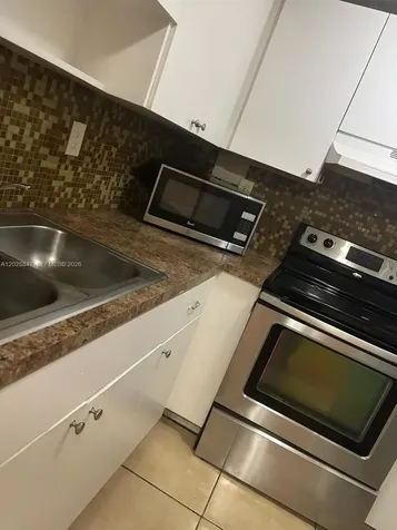 6675 W 4th Avenue Hialeah FL 33012