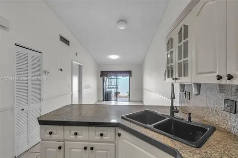 8805 NW 114th Terrace Hialeah Gardens FL 33018