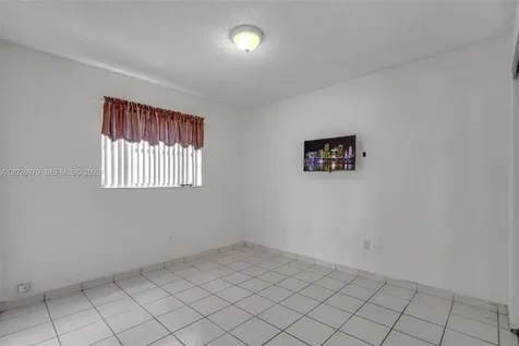 8805 NW 114th Terrace Hialeah Gardens FL 33018