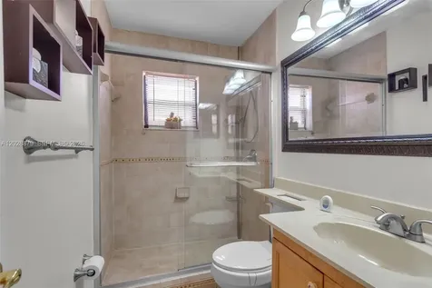 8805 NW 114th Terrace Hialeah Gardens FL 33018