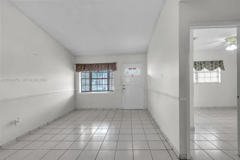 8805 NW 114th Terrace Hialeah Gardens FL 33018