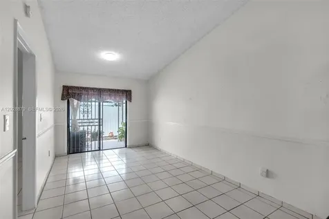 8805 NW 114th Terrace Hialeah Gardens FL 33018
