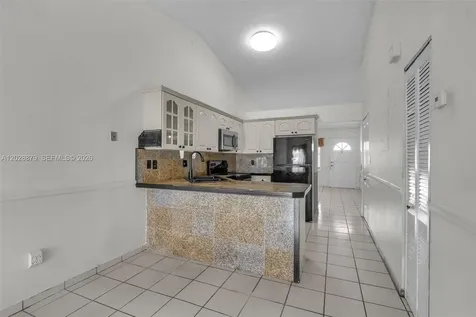 8805 NW 114th Terrace Hialeah Gardens FL 33018