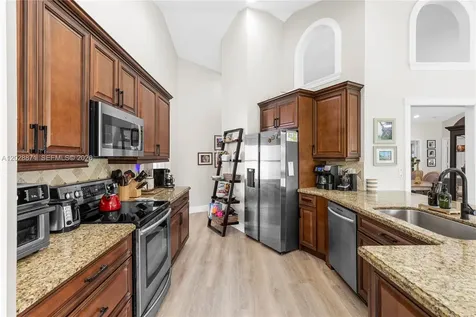 10900 NW 18th Court Plantation FL 33322