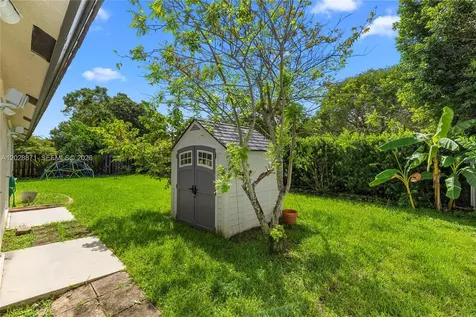 10900 NW 18th Court Plantation FL 33322