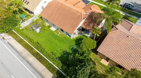 10900 NW 18th Court Plantation FL 33322