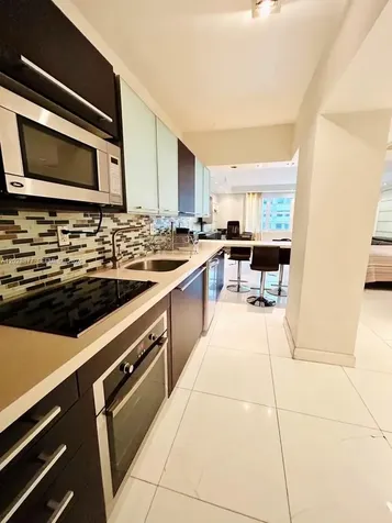 100 Lincoln Road Miami Beach FL 33139