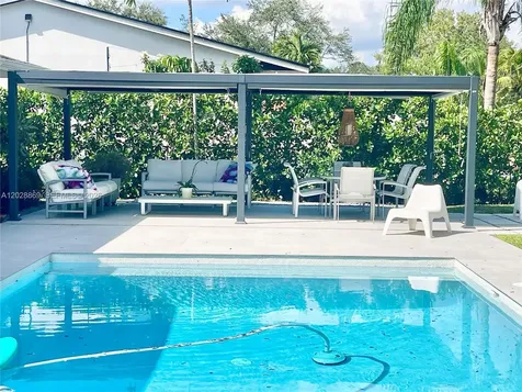 9121 SW 85th Street Miami FL 33173