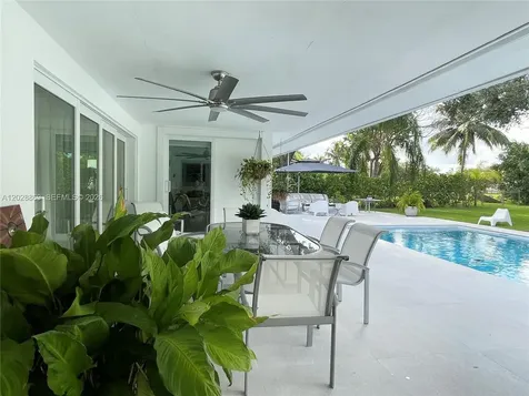 9121 SW 85th Street Miami FL 33173
