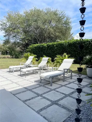 9121 SW 85th Street Miami FL 33173
